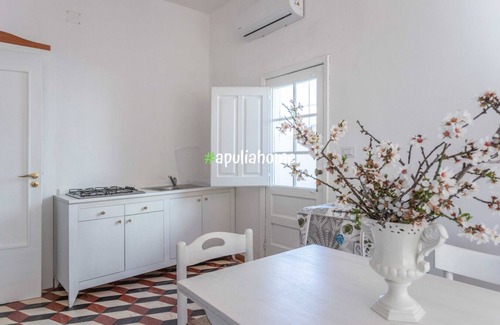 Torre Suda Apartment | Two-room apartment Maria ground floor by Apulia home
