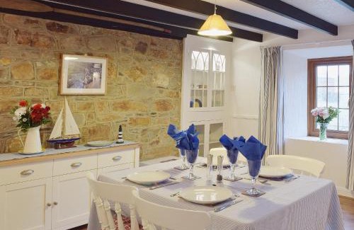 St Dogmaels House | Ty Capel Seion
