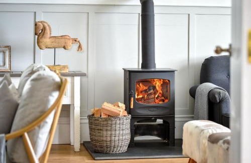 Llanerchymedd House | Ty Carmel - Carmel House