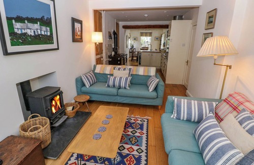 Newport Cottage | TY CLYD, pet friendly, with open fire in Newport, Pembrokeshire