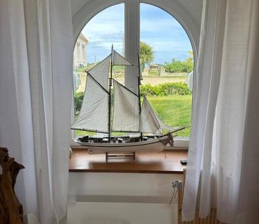 Plounevez-Lochrist House | Ty Guillerm - Maison bretonne entre terre et mer