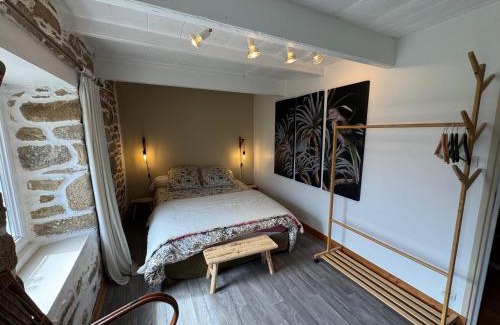 Plounevez-Lochrist House | Ty Guillerm - Maison bretonne entre terre et mer