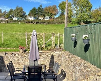 Llanfair Caereinion House | Ty Newydd