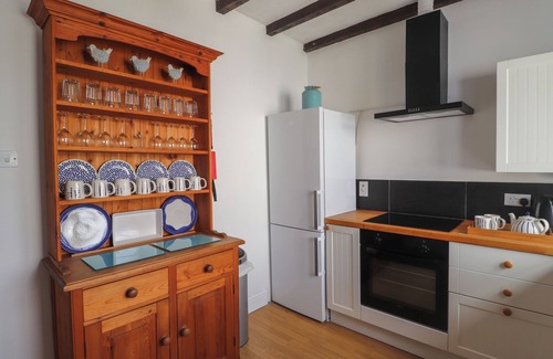 Newport Cottage | Ty Post