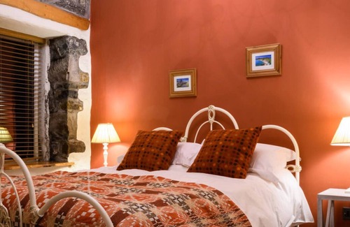 Garn Fadryn House | Ty'r Mynach in the beautiful Pwllheli