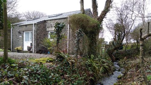 St Brides House | Ty r Pwmp