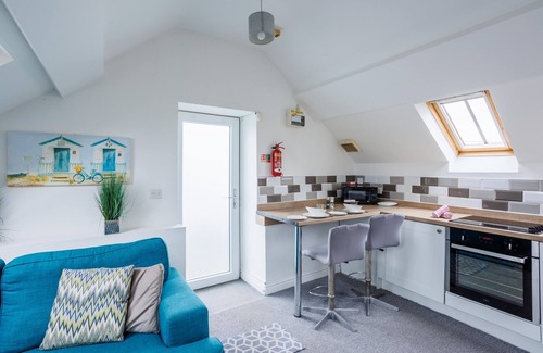 Ty Croes Cottage | Ty Rhiannon: 1‑Bed First-Floor Apartment in Aberffraw | Managed by Anglesey Holiday Lettings