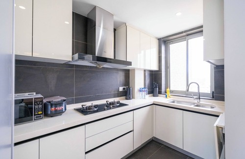 Changning Bed & Breakfast | Tyms Luxury 3BR 2BA APT Garden2