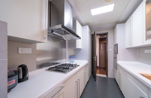 Xujiahui Bed & Breakfast | Tyms Premium 3BR 2BA Apt Walk to Metro