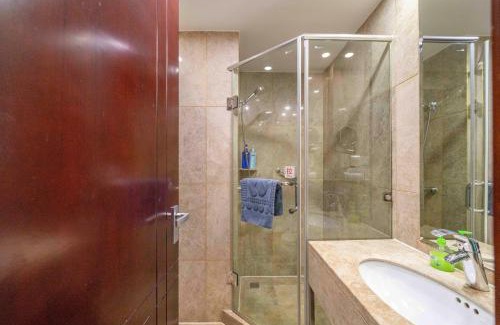 Wantiguan Apartment | Tyms Stylish 1BR APT Xujiahui Jiahui International