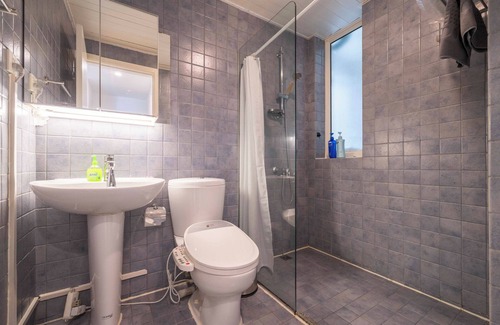 Xujiahui Bed & Breakfast | Tyms Xujiahui Elegant 1BR APT