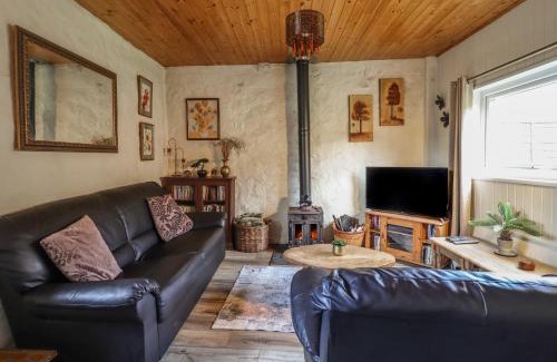 Manod House | Tyn Y Cefn