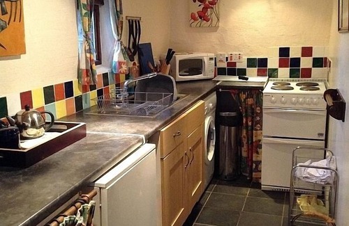 Cwmtirmynach House | Tyn-Y-Fron Barn overlooking the River Dee. Stunning views. Dogs welcomenn'