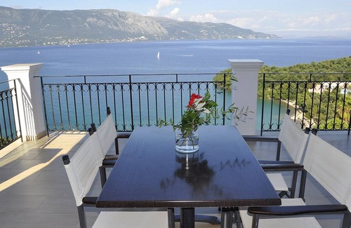 Kommeno Apartment | Type C. Kommeno Bella Vista Apartments