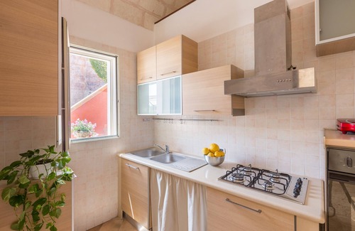 San Vito dei Normanni Villa | Typical country house. Private and fenced garden - Privacy - Beaches at 10 km.