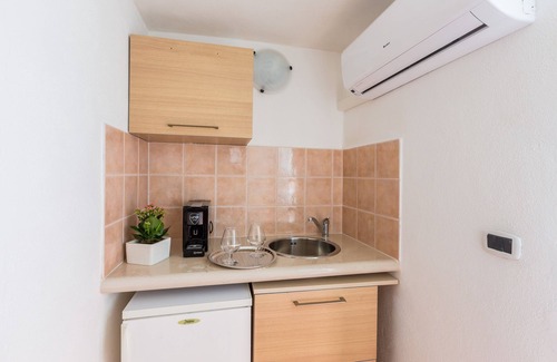 San Vito dei Normanni Villa | Typical country house. Private and fenced garden - Privacy - Beaches at 10 km.