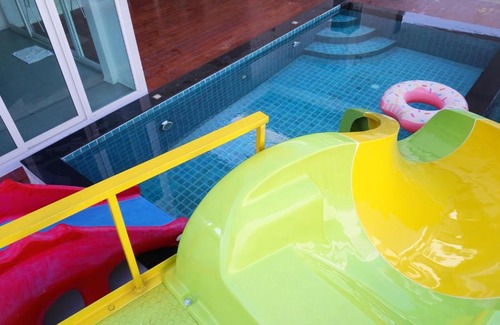 Hin Lek Fai Villa | U pool villa Huahin