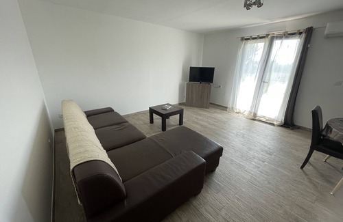 Aleria Apartment | U PRIMU - Spacious, quiet apartment Aléria
