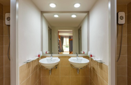 Saphan Sung Hotel | U Tiny Boutique Hotel Suvarnabhumi Bangkok