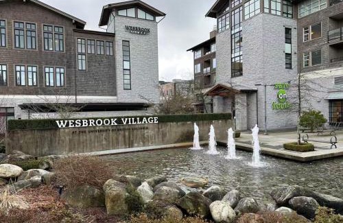 West Point Grey Villa | UBC High-Value House, Sleeps Up to 6 Guests