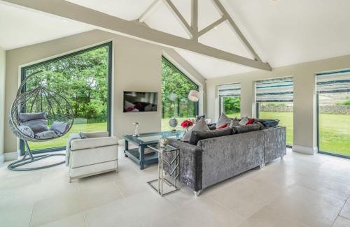 Carnforth House | Uk34190 - Gowan View