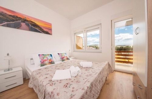 Starigrad Hotel | Ul. dr. Franje Tuđmana 71