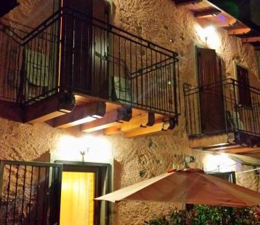 Arias Apartment | Ulivi sul Garda Garden by Gardadomusmea