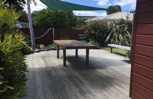Whitianga House | Ultimate Location - Main Street of Town !