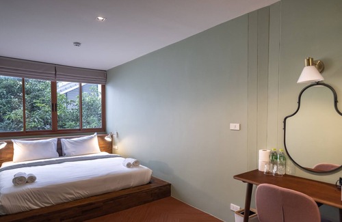 Somdet Chao Phraya House | Ultimate comfy family and friends retreat 10 mins to ICON SIAM department store