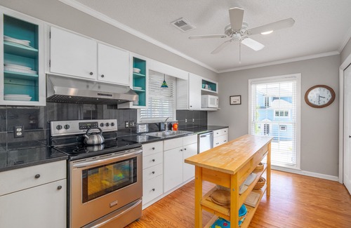 Savannah Beach Cottage | Ultimate Tybee Experience | Beautiful Ocean Views, Sunrises | Tybee Cottages