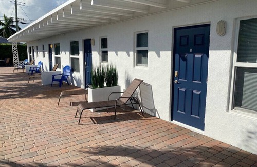 Lauderdale-by-the-Sea Apartment | Ultimate beach getaway at this renovated studio in the charming town of Lauderdale By The Sea