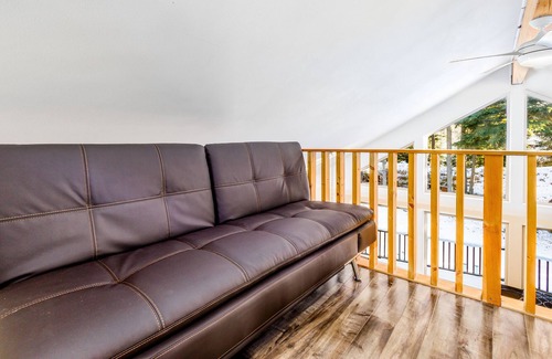 Girdwood House | Ultimate vacation retreat w/ fireplace, gas grill, large yard, & firepit