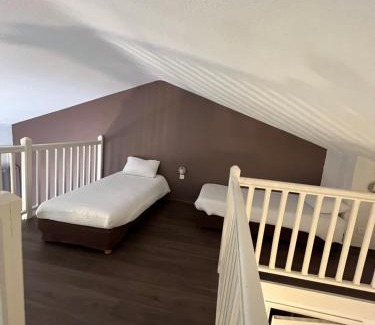 Gilette Hotel | ULVF Le Domaine de l'Olivaie