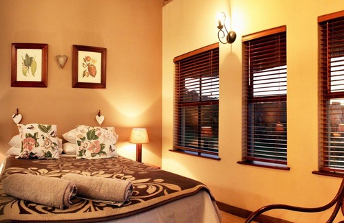 Assagay Cabin | ★ uMfula Lodge - In a secure Private SAFARI Park ★