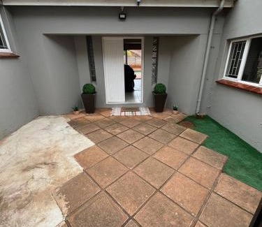 Umhlanga House | Umhlanga Landed on the rocks