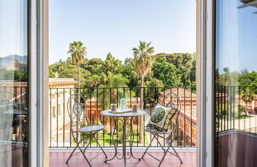 Corso dei Mille - Sant'Erasmo Apartment | Un Balcone Sull Orto Botanico by Wonderful Italy