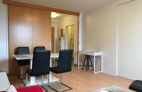Kaisermuhlen Apartment | Un-vic U-bahn Badestrand Apartment - von Yukisplace