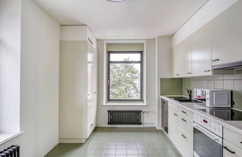 Hard Apartment | Unbelievable Hard 1BR w/Common W/D, steps to Supermarket, by Blueground