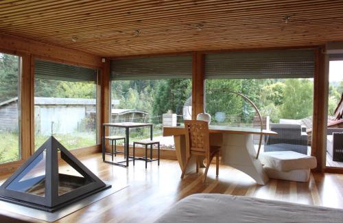 Le Chambon-sur-Lignon Bed & Breakfast | Une suite à la campagne