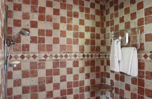 Le Chambon-sur-Lignon Bed & Breakfast | Une suite à la campagne