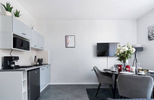 Wesoła Zachod Apartment | Unforgettable Stay in a Historic Tenement