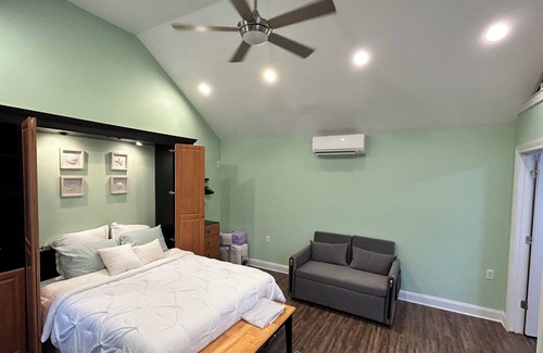 Wright Apartment | Unique and romantic escape. Perfect getaway for couples/small families.