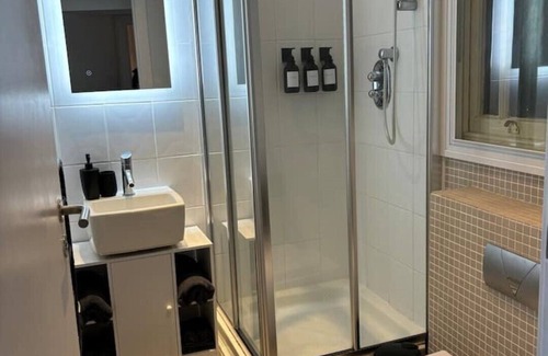 Sheffield City Centre Apartment | Unique Cathedral Quarter Victorian Apartment