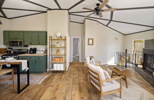 Athens House | Unique Circle-House: Hot-Tub, Fireplace, Hiking