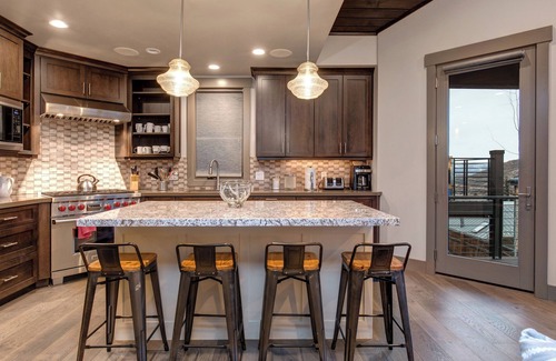 Downtown Park City House | Unique Mountain Luxury with Private Hot Tub, Only 5 Min to Lift and Main St. 920