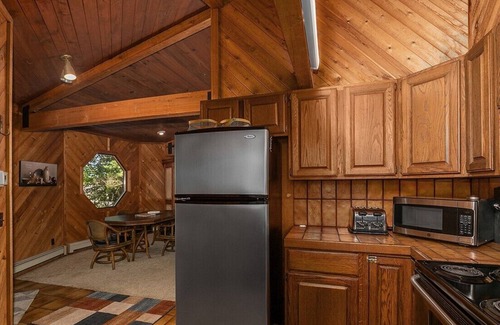 Silver Lake House | Unique, Silver Lake Tree House in popular beach town. It's one of a kind.