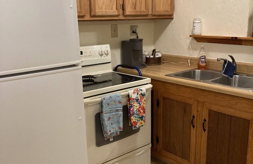 Tyrone House | Unique spacious home with local history. Close to historic downtown,