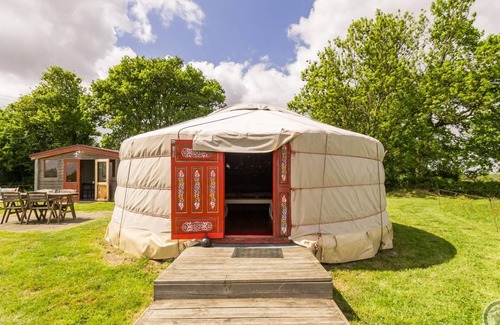 Denneville Apartment | Unique stay in a Mongolian yurt with panoramic views