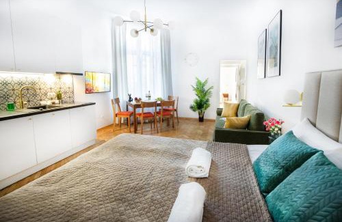Wesoła Zachod Apartment | Unique Style Apartments Old Town - 25 min from the airport - by Homelike Krakow