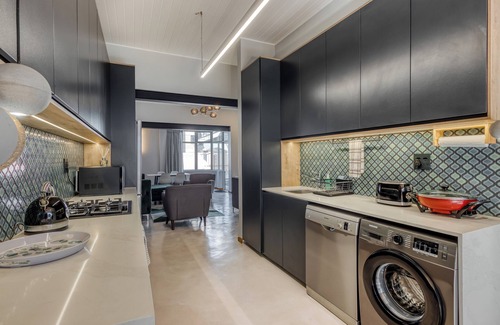 Strand House | UniqueStay Strand 2-bedroom house